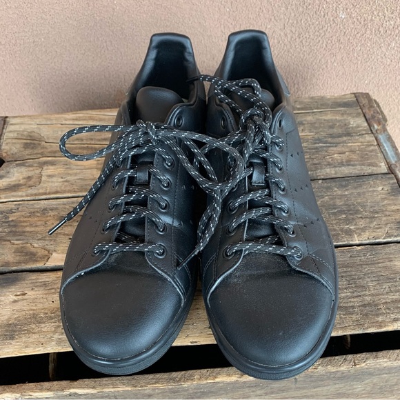 Adidas Stan Smith x Pharrell Williams Colab Sneaker - Picture 4 of 9